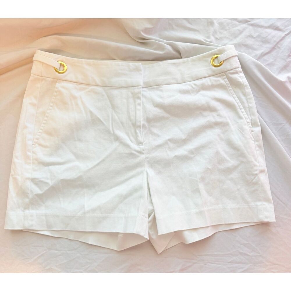 Michael Kors White Tailored Shorts Gold Ring Accent Pockets NWT Women's Size 6